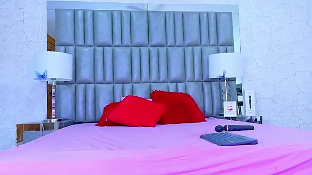 CamilaJohnston online show from September 8, 2025, 8:30 pm