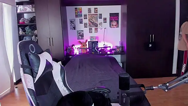 xIce Boy online show from March 27, 2026, 3:23 pm