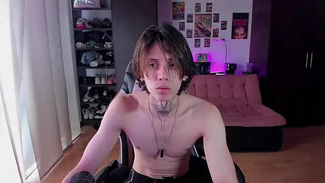 xIce Boy online show from April 18, 2026, 9:04 pm