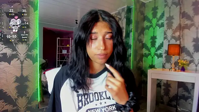 Karin Ks online show from February 5, 2026, 3:44 am