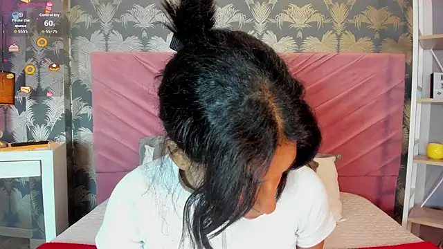 Karin Ks online show from April 18, 2026, 3:21 am