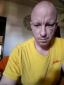 Snapshot of svenpfeifer chatting on April 23, 2026, 6:47 am svenpfeifer online show from April 23, 2026, 6:47 am