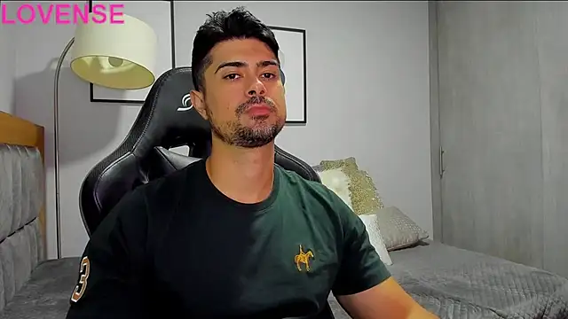 Dante Storm online show from October 3, 2025, 3:36 am