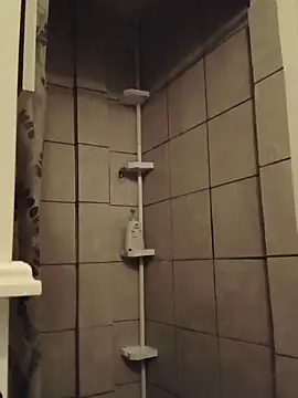 Foxdaguy online show from April 24, 2026, 4:04 am