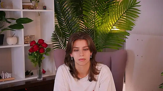 NormaCusson online show from March 13, 2025, 10:26 am