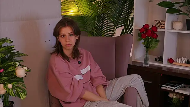 NormaCusson online show from March 14, 2025, 5:35 pm