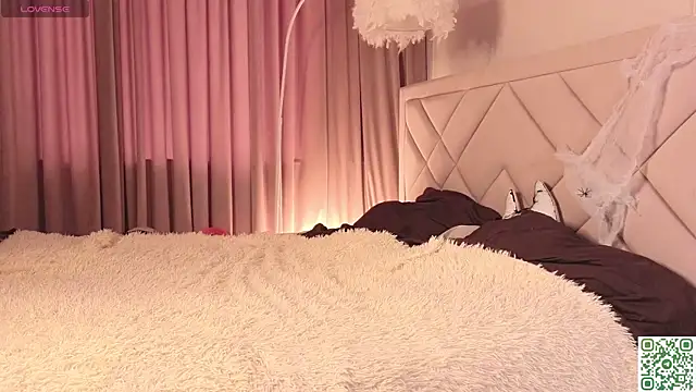 NormaCusson online show from November 1, 2025, 7:10 am