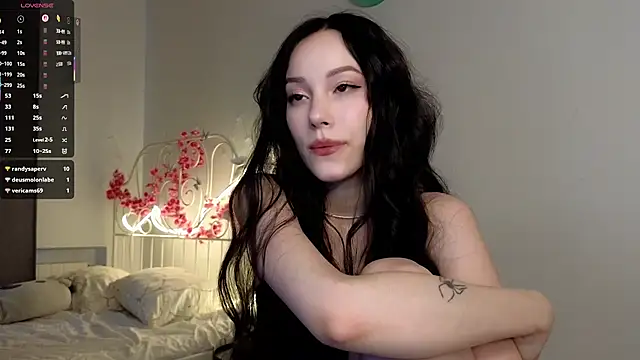 glamourr online show from November 14, 2025, 9:30 am