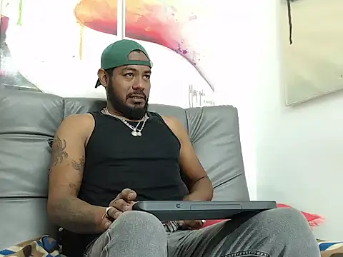 BladeFoxxx1 online show from September 29, 2025, 12:43 pm