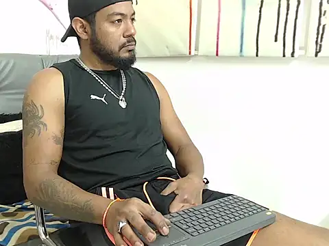 BladeFoxxx1 online show from October 1, 2025, 1:39 pm