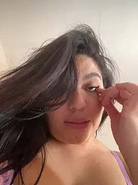 eva sainnt online show from March 21, 2025, 4:29 pm