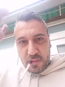 yourflowerpink online show from December 18, 2025, 7:36 am