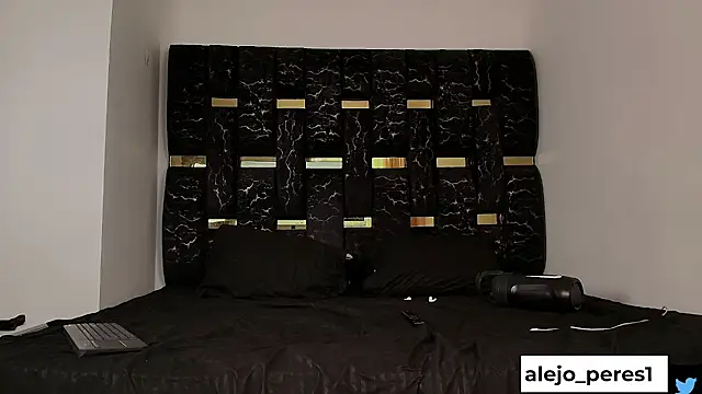 chris blake   online show from September 10, 2025, 6:08 pm