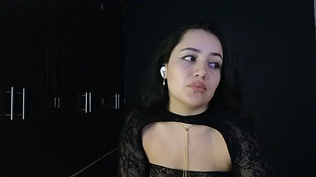 Snapshot of Isa_1207 chatting on May 13, 2026, 1:25 am Isa 1207 online show from May 13, 2026, 1:25 am