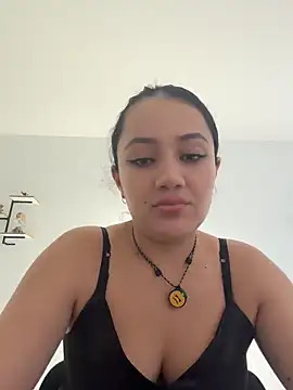 Snapshot of Isa_1207 chatting on June 4, 2026, 7:31 pm Isa 1207 online show from June 4, 2026, 7:31 pm