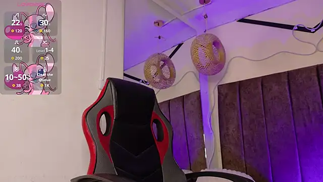 natasha  black online show from November 6, 2025, 7:37 pm