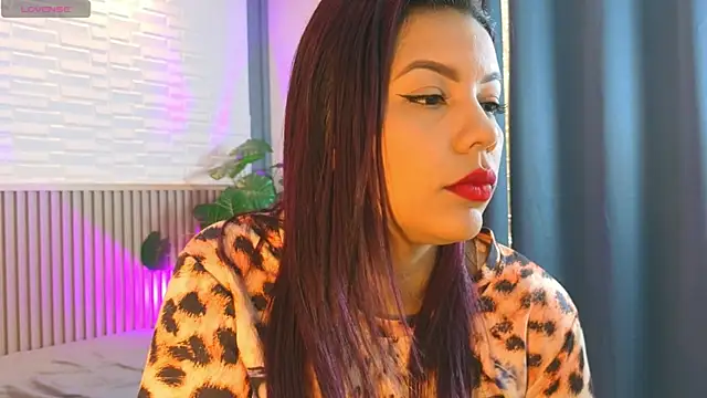 TiffanyWalk online show from April 24, 2026, 1:35 pm