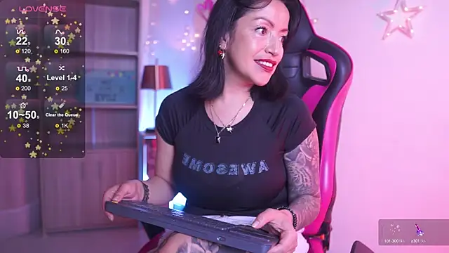 Madison Mayer online show from October 6, 2025, 12:46 pm