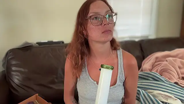 SpaceCowWhore online show from July 1, 2026, 3:12 pm