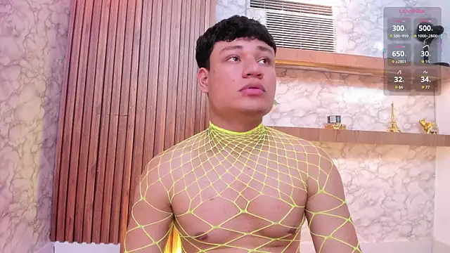 AndrewPeach  online show from September 24, 2025, 8:34 pm