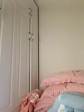 aa520uv online show from March 18, 2025, 2:04 pm