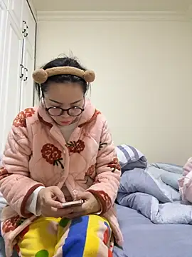 aa520uv online show from October 22, 2025, 12:33 am