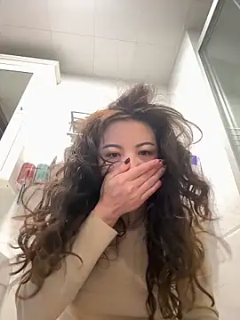 aa520uv online show from March 16, 2026, 3:12 am