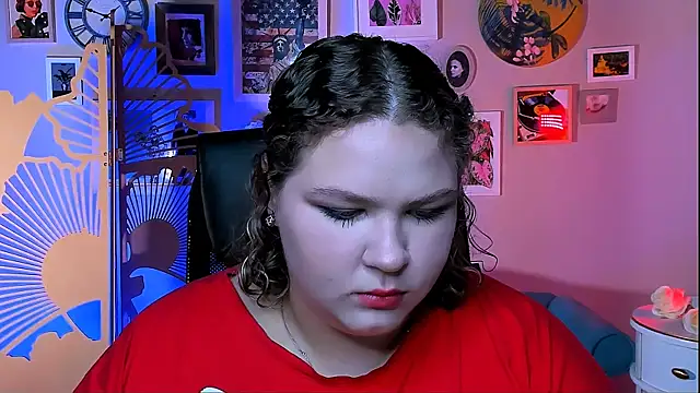 FlorenceAnderson online show from September 22, 2025, 9:11 am