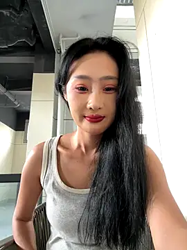 linger-23 online show from September 27, 2025, 5:56 am