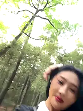 linger-23 online show from October 8, 2025, 7:06 am