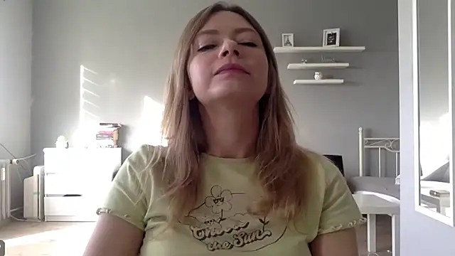 MillieShow online show from October 13, 2025, 7:30 am