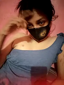 Night--Queen online show from March 17, 2025, 9:34 pm