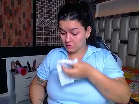 kriss sweetboobs10 online show from September 19, 2025, 12:39 pm