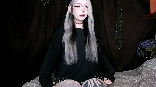 Snapshot of amelia_mays_xx chatting on November 25, 2025, 1:00 pm amelia mays xx online show from November 25, 2025, 1:00 pm