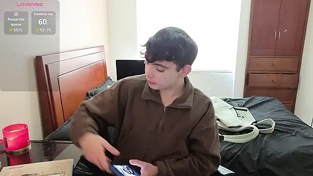 lukeboyce33 online show from February 18, 2026, 6:59 pm