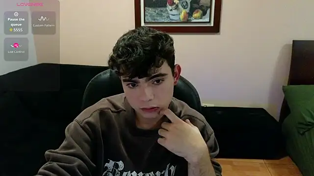 Snapshot of lukeboyce33 chatting on April 9, 2026, 4:56 am lukeboyce33 online show from April 9, 2026, 4:56 am