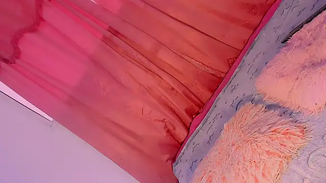 Mariana-ofc online show from September 15, 2025, 11:54 am