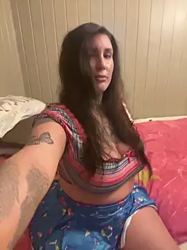 Snapshot of Badgyalbella chatting on April 17, 2026, 8:23 pm Badgyalbella online show from April 17, 2026, 8:23 pm