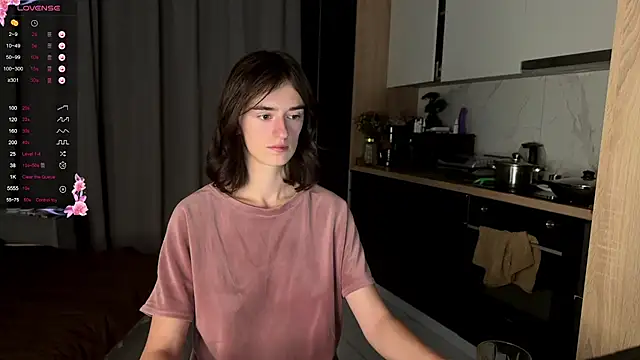 TwinTemptations online show from September 27, 2025, 7:08 pm