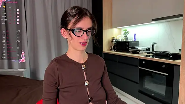 TwinTemptations online show from October 2, 2025, 6:26 pm