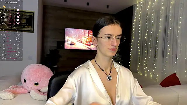 TwinTemptations online show from December 21, 2025, 6:15 pm