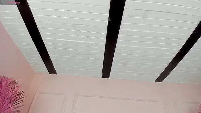 Kendallbleer online show from October 29, 2025, 11:56 am