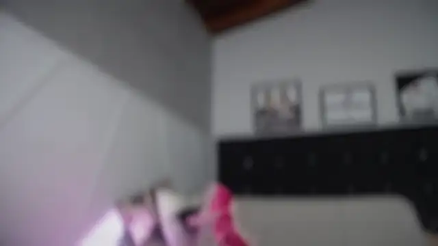 Taylor dolll online show from November 7, 2025, 5:46 pm