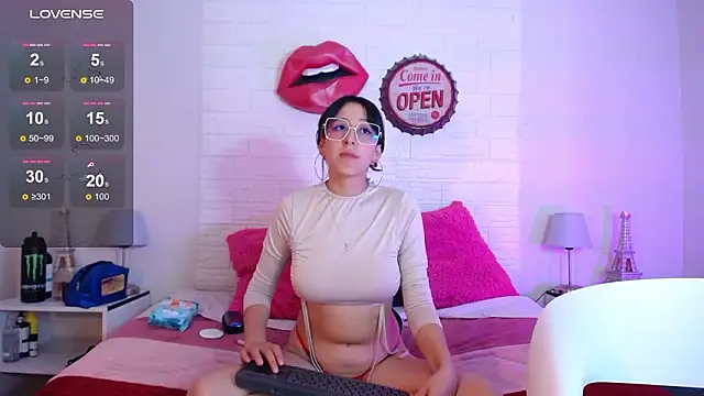 Hairydoll  online show from March 16, 2026, 8:24 pm