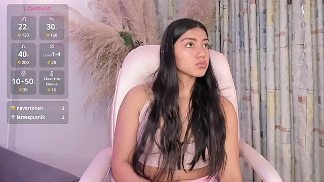 Quiinn bx online show from March 18, 2025, 3:42 pm