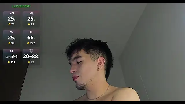 cmzo  online show from December 16, 2025, 1:10 am