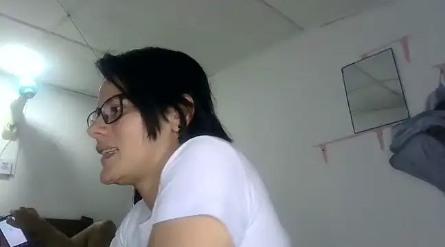 ClinkingTwirp online show from March 15, 2025, 12:15 am