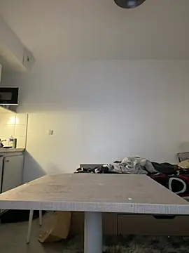 Renoirmonter online show from March 10, 2026, 3:39 pm