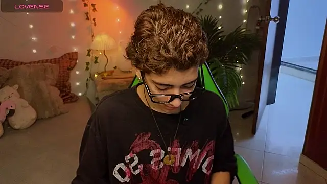 Matty Sparkk online show from April 26, 2026, 1:31 pm