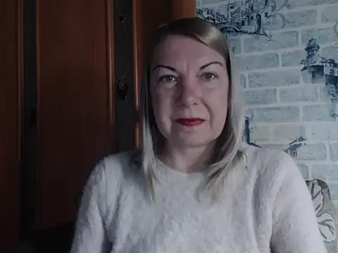 Lillia Ray online show from April 12, 2026, 10:09 am